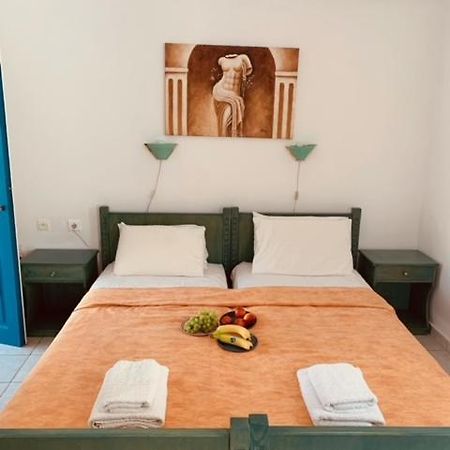 Manousos Rooms Adamantas  Екстериор снимка
