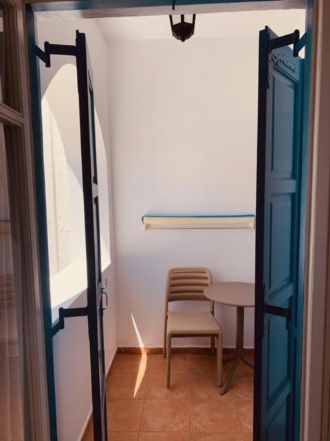 Manousos Rooms Adamantas  Екстериор снимка