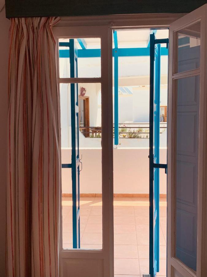 Manousos Rooms Adamantas  Екстериор снимка
